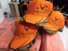 ZESTAW CZAPEK NA ZBIORÓWKE „TRZEJ KRÓLOWIE”